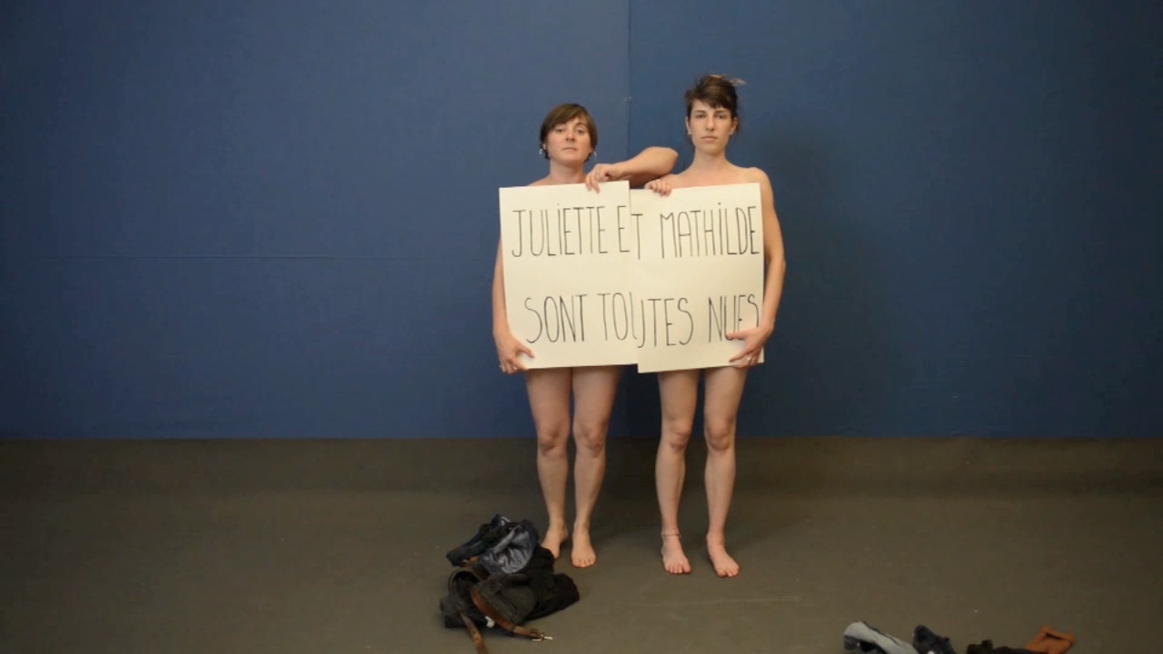 Juliette et Mathilde, nudité